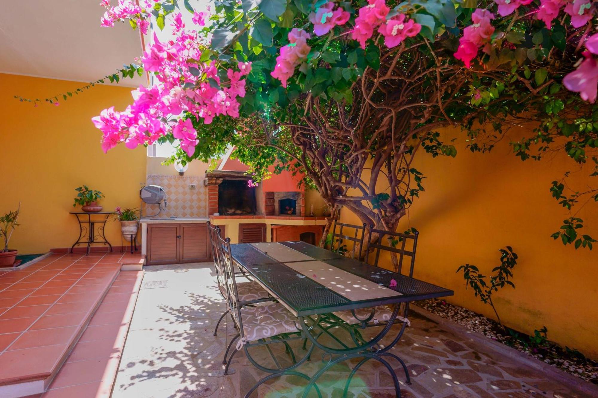 Il Piccolo Giardino Rooms & Breakfast Вилласимиус Экстерьер фото