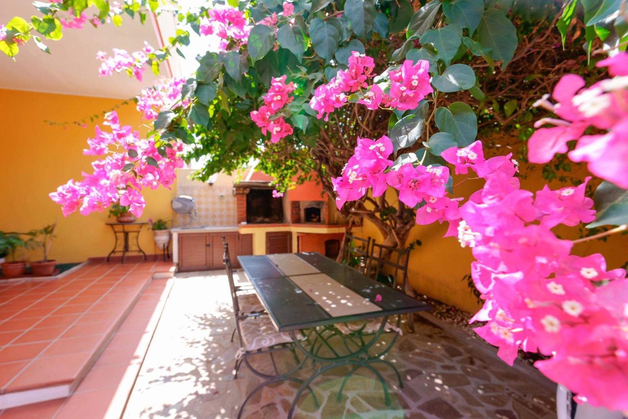 Il Piccolo Giardino Rooms & Breakfast Вилласимиус Экстерьер фото